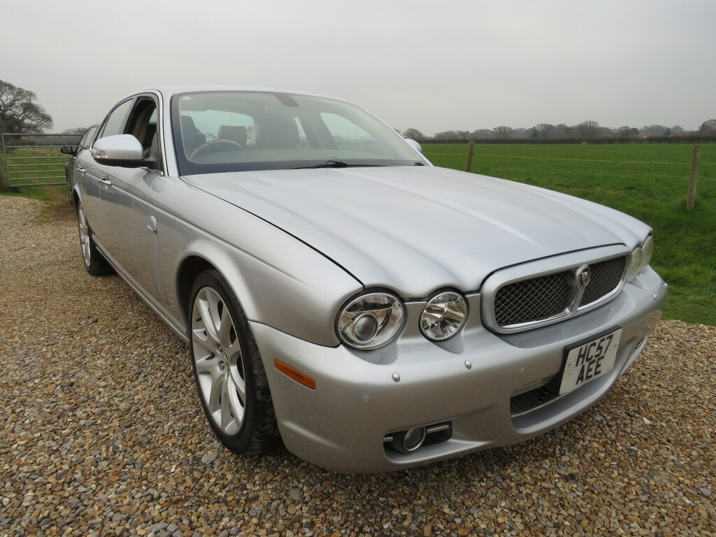 Jaguar XJ Executive Aluminium Bodied HC57AEE Silver #4