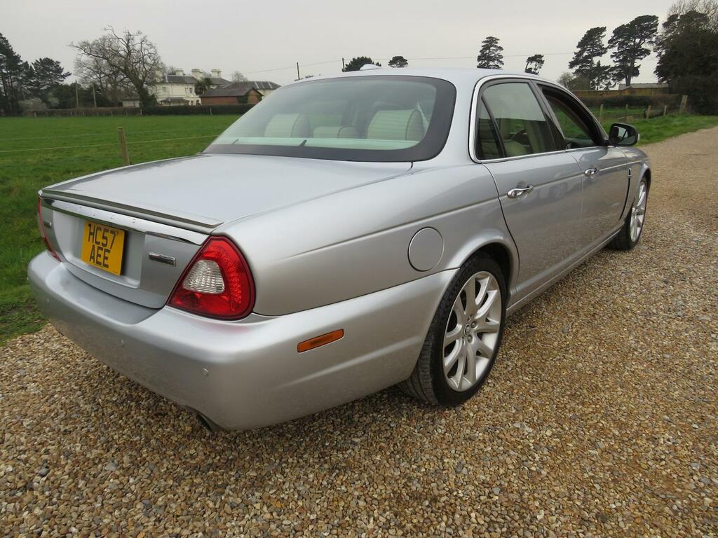 Jaguar XJ Executive Aluminium Bodied HC57AEE Silver #3