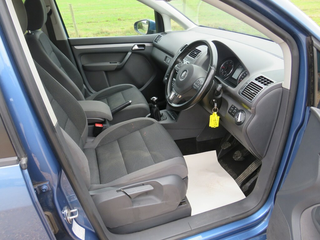 Volkswagen Touran 1.6 Tdi 105 Se 7 Seater Reduced To Clear Blue #5
