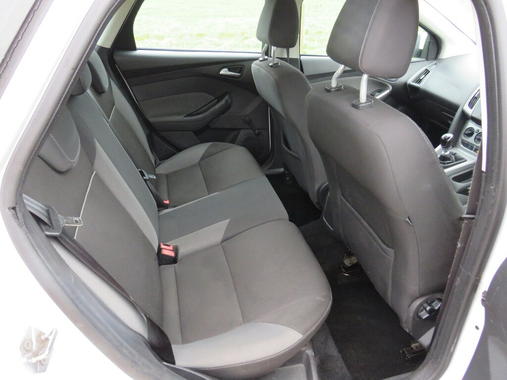 Ford Focus 1.6 Tdci 115 Edge Estate AU15ACV White #5