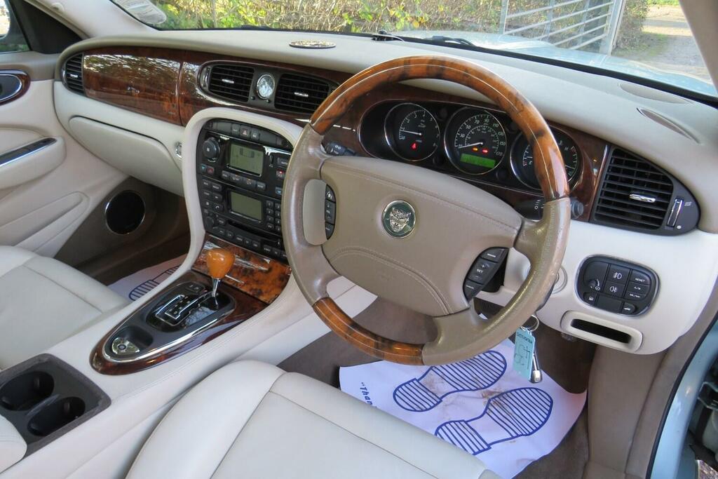 Jaguar XJ Xj8 Se Blue #41