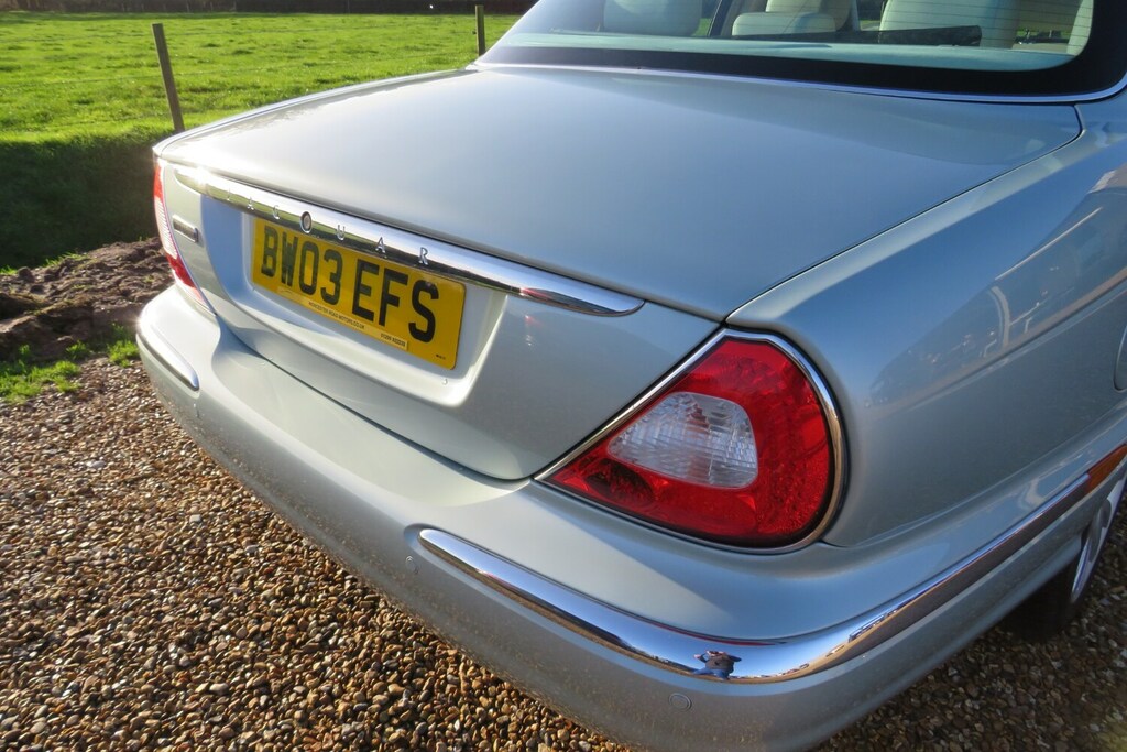 Jaguar XJ Xj8 Se Blue #35