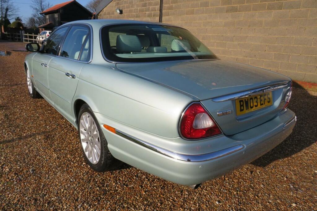 Jaguar XJ Xj8 Se Blue #14