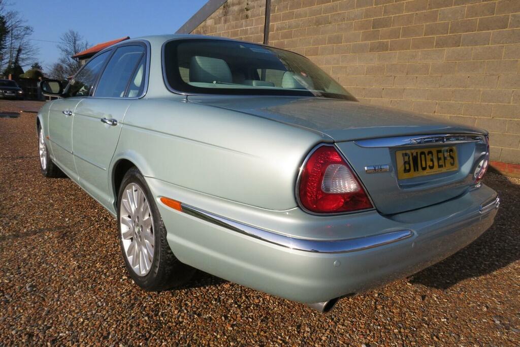 Jaguar XJ Xj8 Se Blue #15