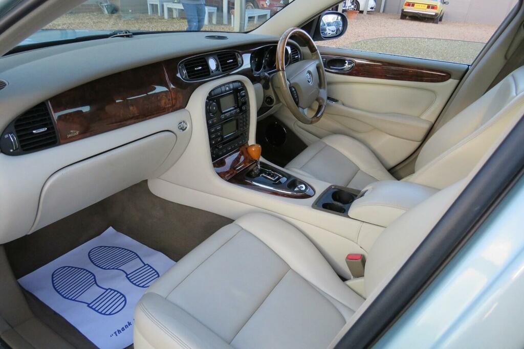Jaguar XJ Xj8 Se Blue #68