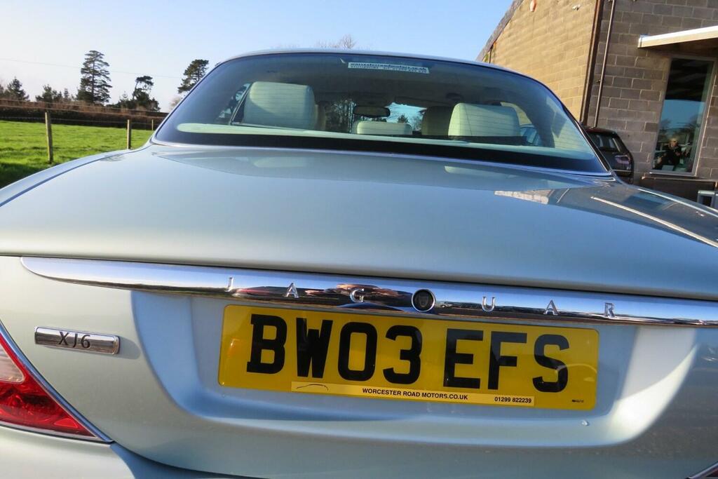 Jaguar XJ Xj8 Se Blue #36
