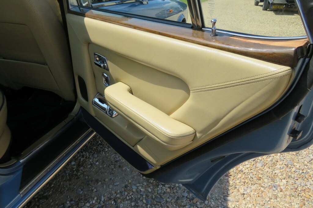 Rolls-Royce Silver Spirit V8 Last Owner For 12 Years Brown #24