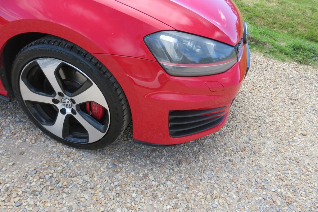 Volkswagen Golf 2.0 Tsi 230 Gti Performance Pack Red #3