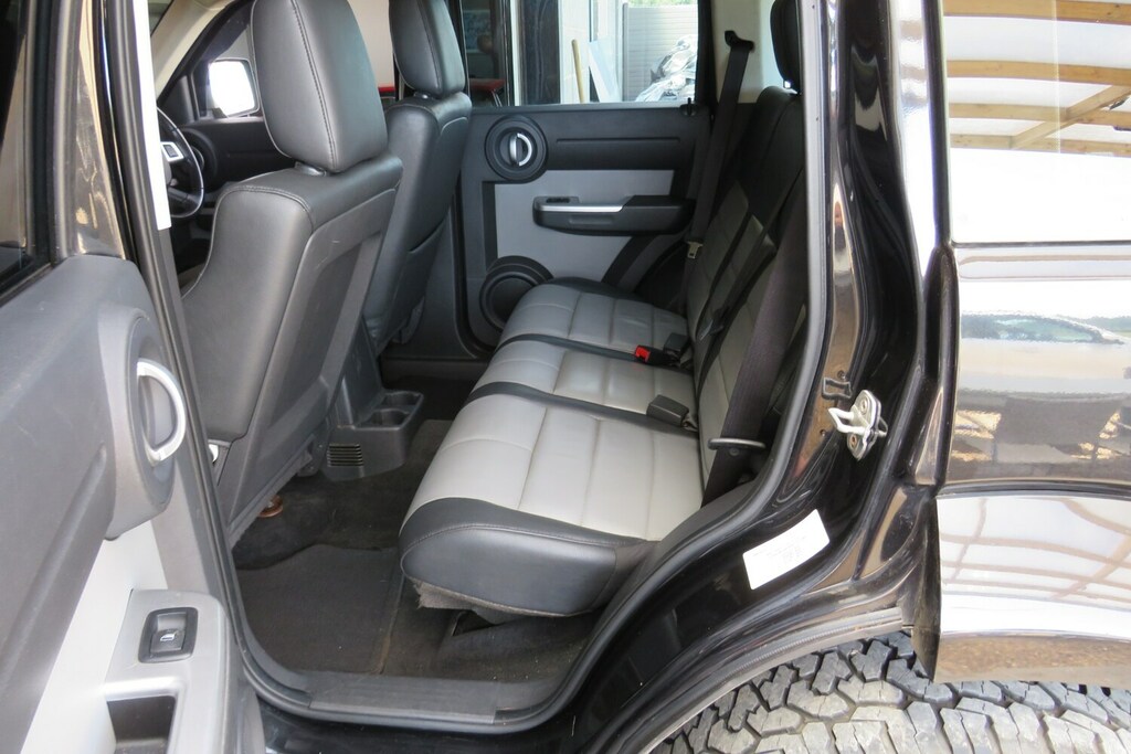 Dodge Nitro Sxt Td Red #26