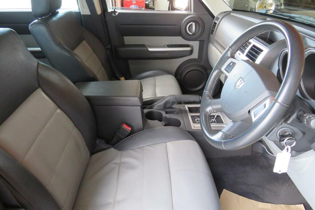 Dodge Nitro Sxt Td Red #14