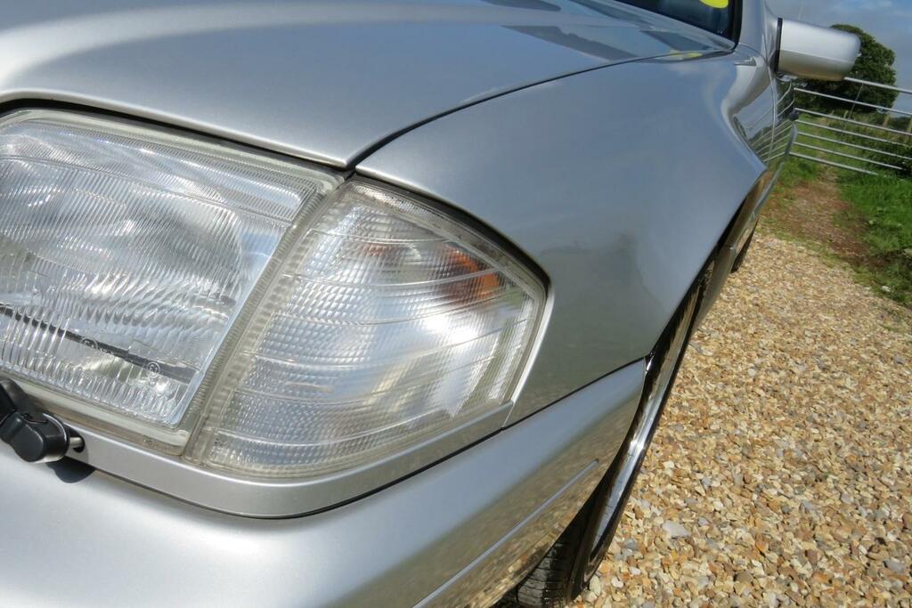 Mercedes-Benz SL Class 3.2L Null Silver #17