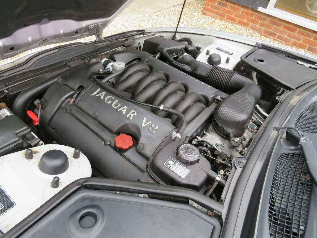 Jaguar XK8 4.0 Part Exchange To Clear Silver #6