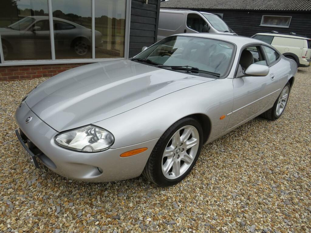 Jaguar XK8 4.0 Part Exchange To Clear Silver