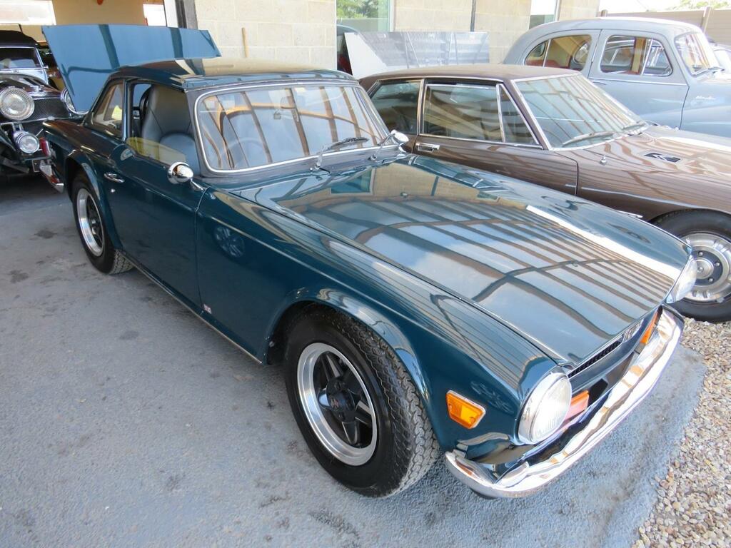 Triumph TR6 On Carbs With Power Steering And Over Drive Green #4