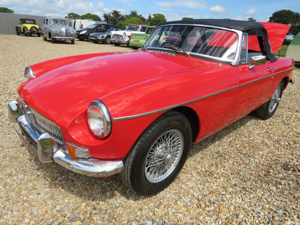 MG MGB Roadster Red #4