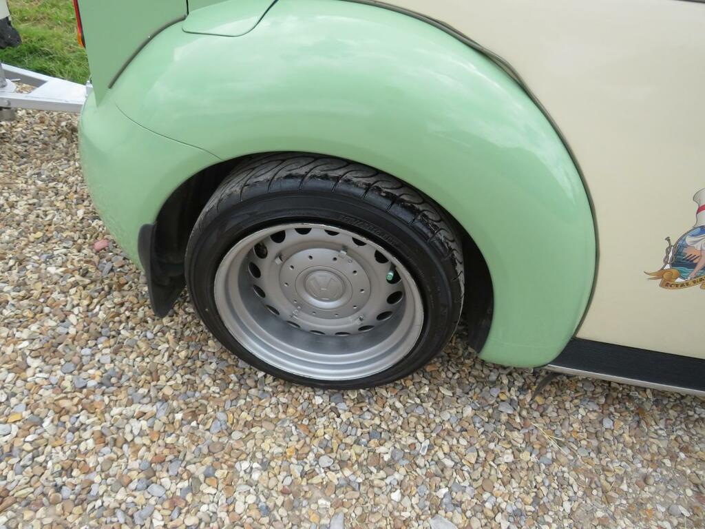 Volkswagen Beetle 2.0 Lhd Euro 3 Silver #50