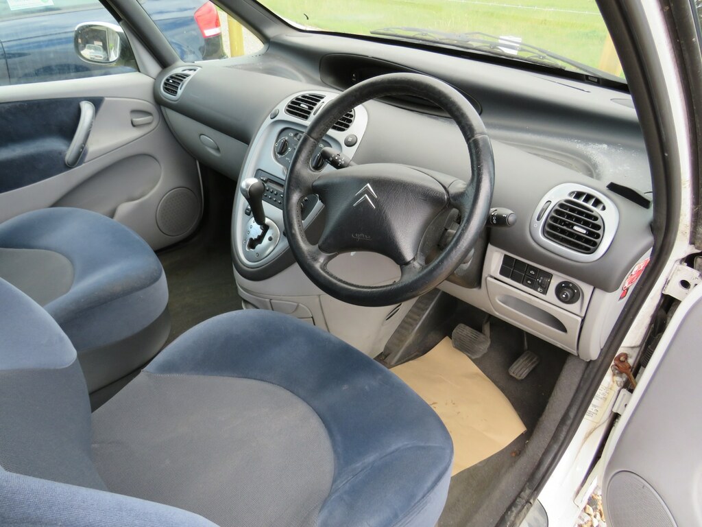 Citroen Xsara Picasso Mpv Blue #16