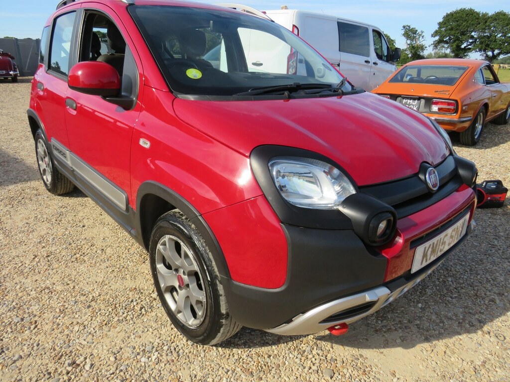 Fiat Panda 1.3 Multijet 80 Cross 4X4 Red #6