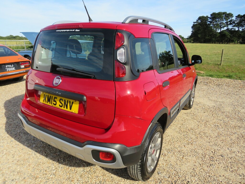 Fiat Panda 1.3 Multijet 80 Cross 4X4 Red #3