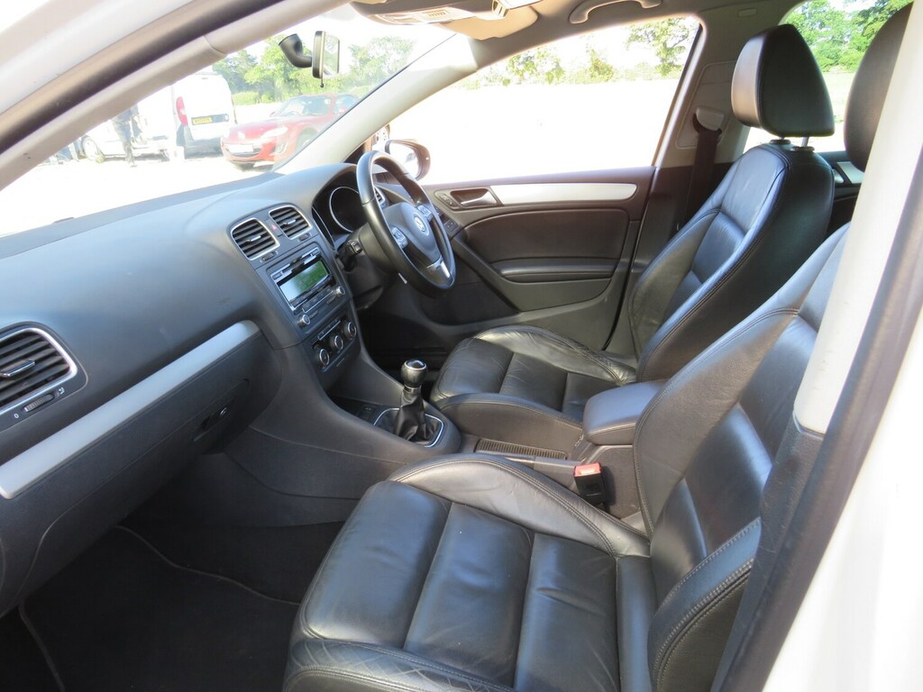 Volkswagen Golf 1.6 Match Tdi Silver Low Tax Cruise Silver #27