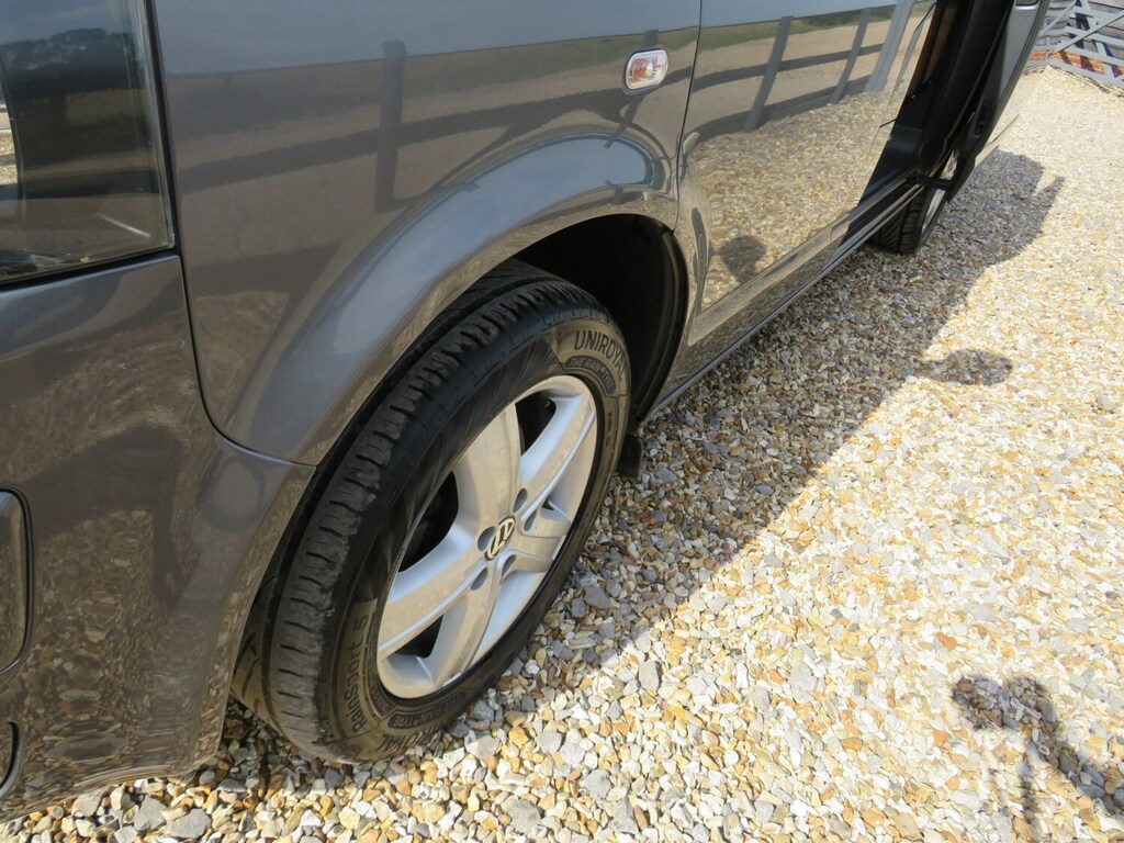 Volkswagen Transporter Panel Van Silver #21