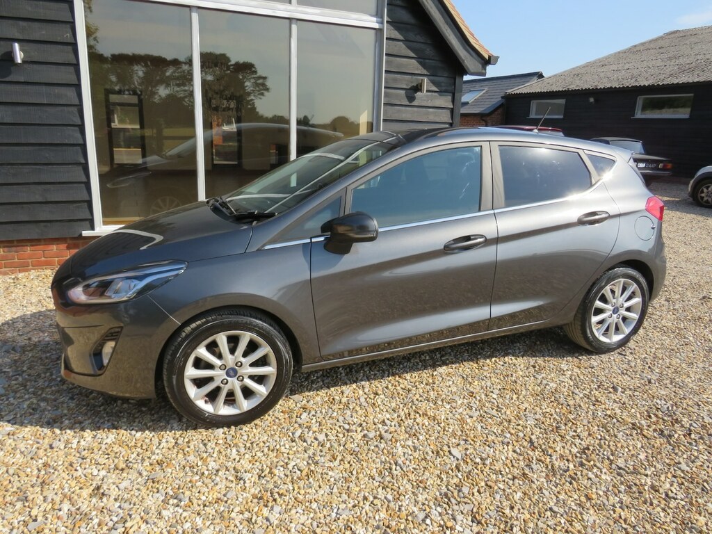 Ford Fiesta 1.0 Ecoboost Titanium Grey