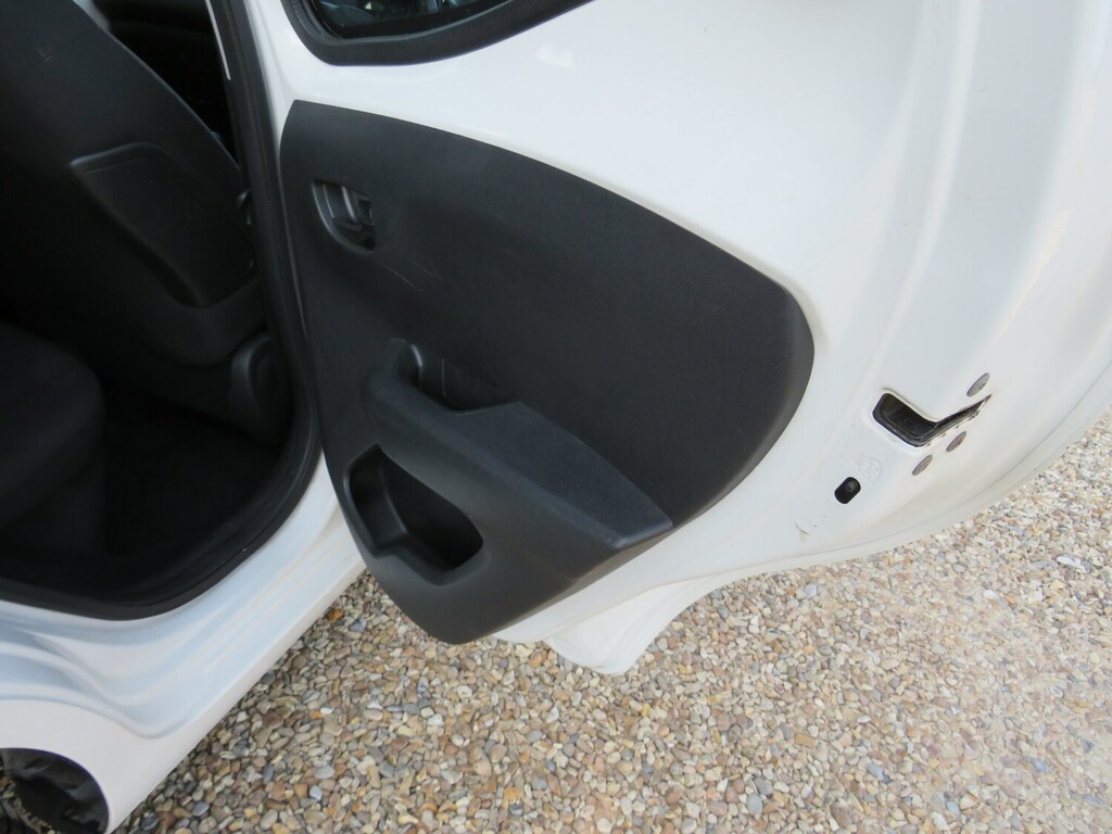 Toyota Aygo Hatchback Grey #8