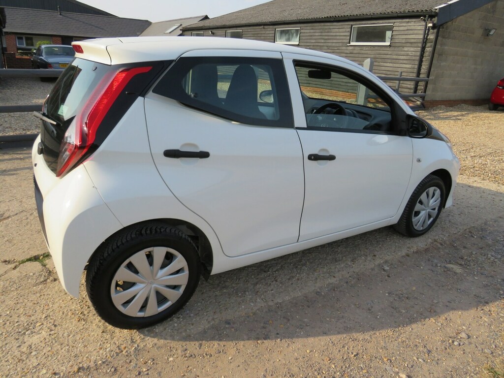 Toyota Aygo Hatchback Grey #24
