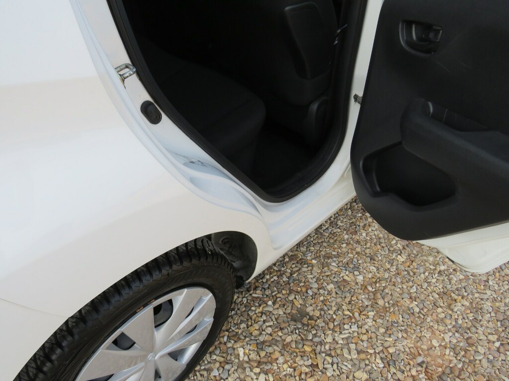 Toyota Aygo Hatchback Grey #9