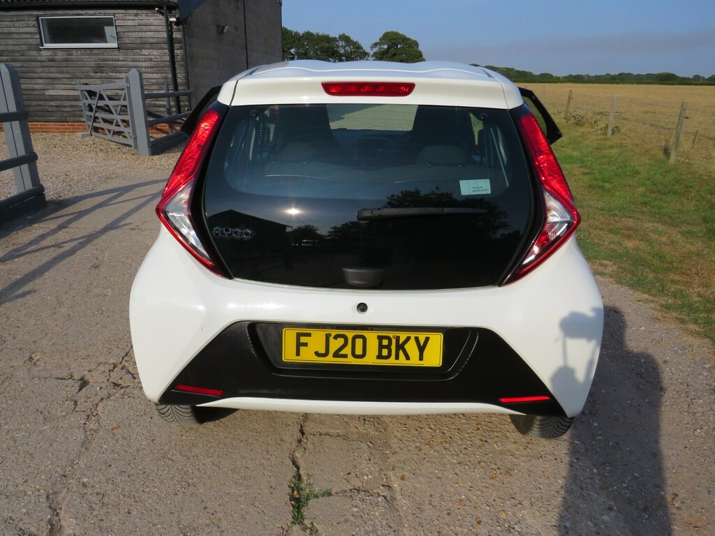Toyota Aygo Hatchback Grey #28