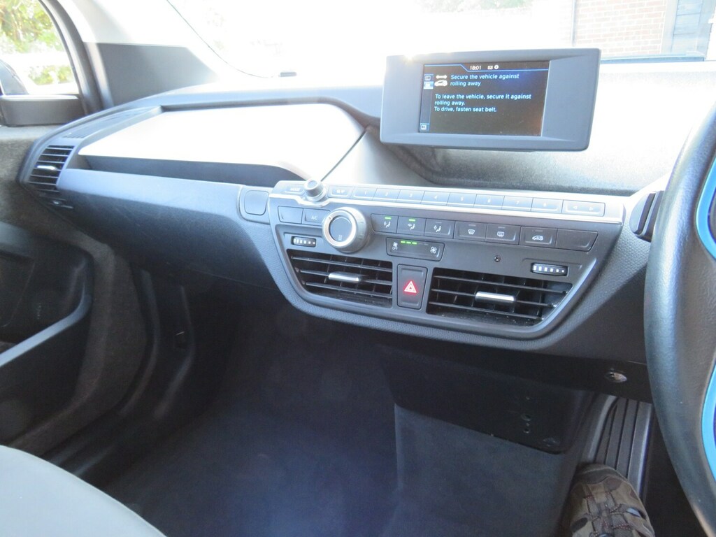 BMW i3 125Kw 33Kwh White #32