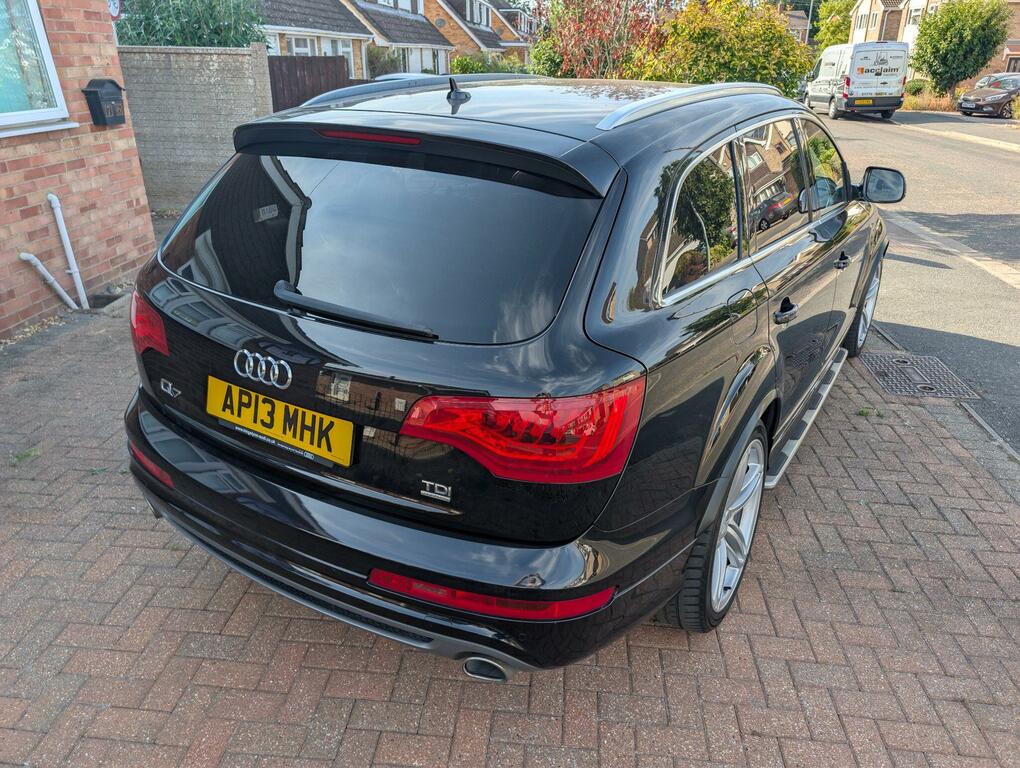 Audi Q7 S Line Plus Black #6