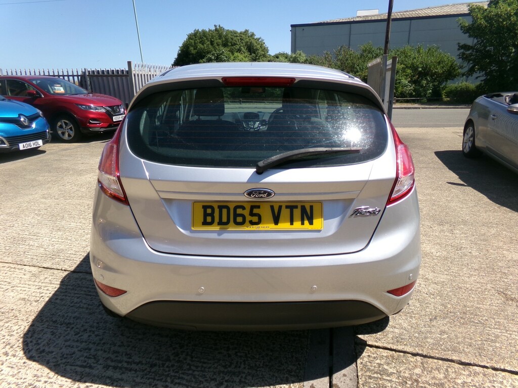 Ford Fiesta Hatchback 1.3 Zetec 2015 BD65VTN Silver #6