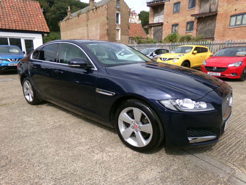 Jaguar XF 2.0 D Portfolio Blue #2