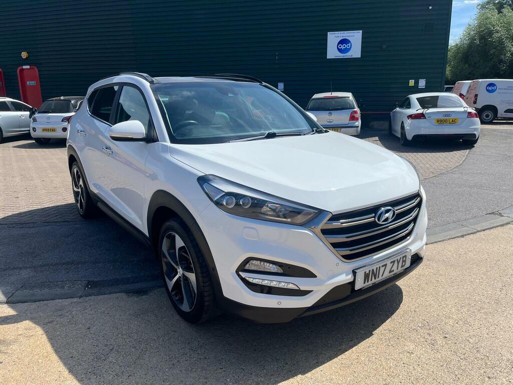 Hyundai Tucson Suv 1.7 Crdi Blue Drive Premium Se Dct Euro 6 Ss White