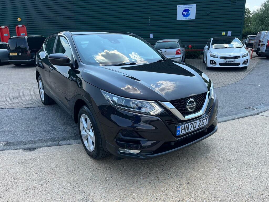 Nissan Qashqai Suv 1.3 Dig-t Acenta Premium Dct Euro 6 Ss Black
