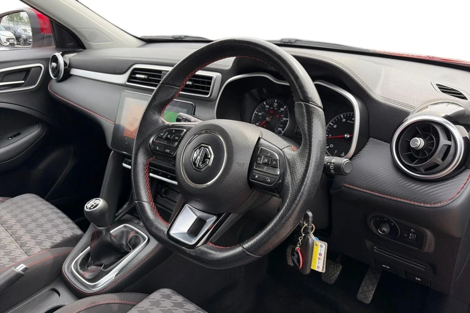 MG ZS 1.5 Vti-tech Excite Euro 6 Ss PJ73BYW Red #6