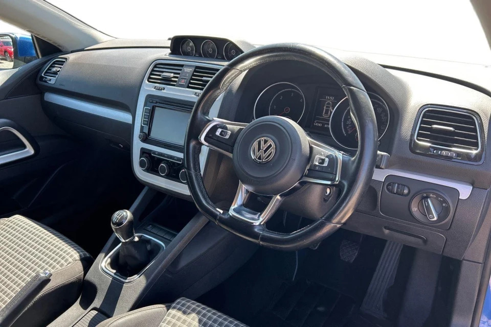 Volkswagen Scirocco 2.0 Tdi Bluemotion Tech Hatchback Manua Blue #6