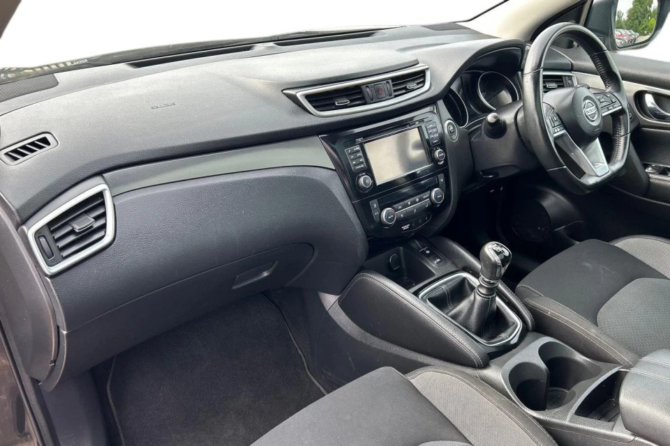 Nissan Qashqai 1.5 Dci N-connecta Euro 6 Ss Black #2