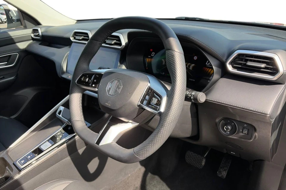 MG ZS 1.5 Hybrid Trophy Euro 6 Ss LJ75JRP Silver #6