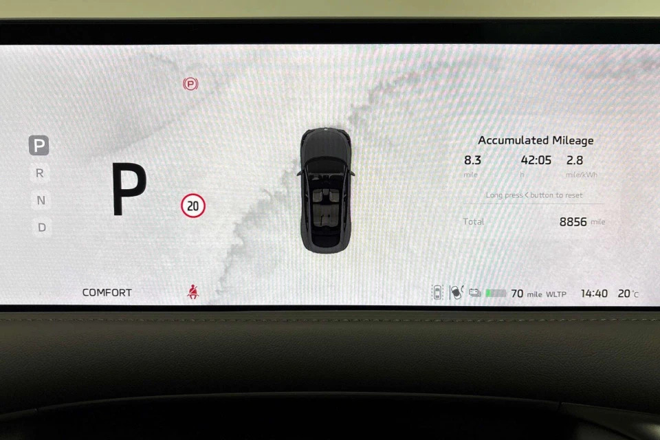 MG IM6 100Kwh Awd Launch Edition White #8
