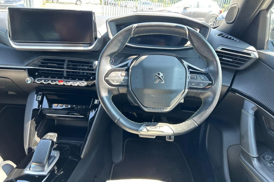 Peugeot e-2008 Active Premium Grey #15
