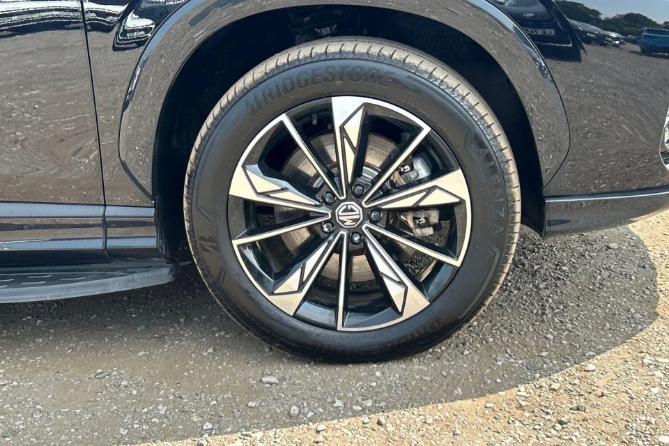 MG HS 1.5 T-gdi 24.7Kwh Trophy Euro 6 Ss LC25VWB Black #5
