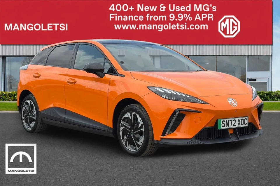 MG MG4 64Kwh Trophy Long Range Orange