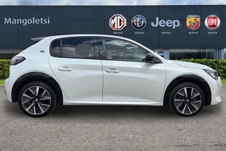 Peugeot e-208 50Kwh Gt Premium White #4