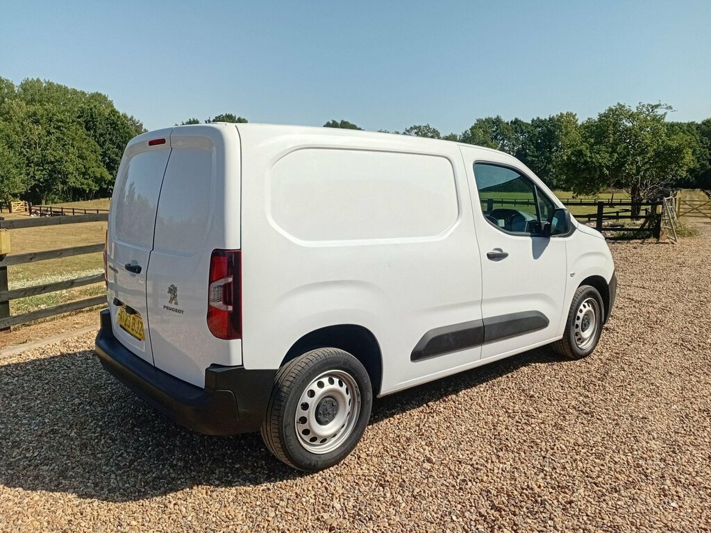 Peugeot Partner 1.5 Bluehdi 1000 Professional Premium Standard P White #5