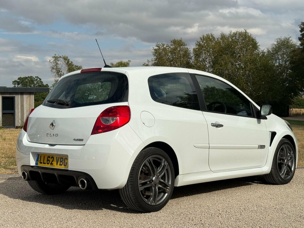 Renault Clio 2.0 Renaultsport Euro 5 LL62VBG White #2
