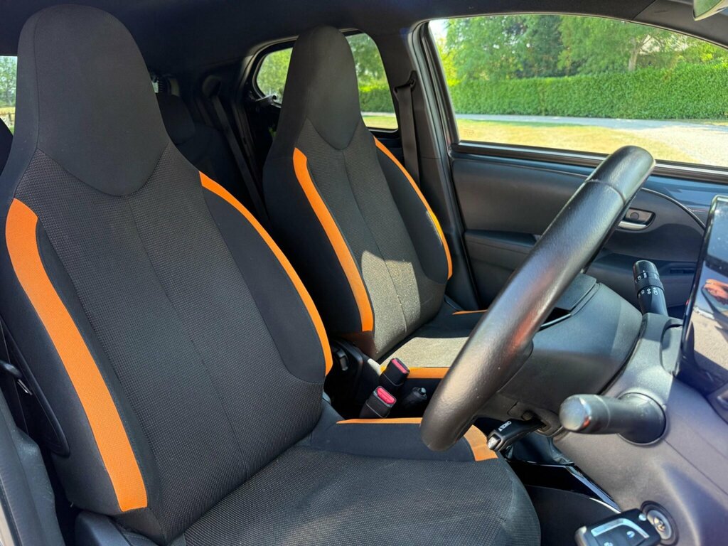 Toyota Aygo 1.0 Vvt-i Jbl Edition Euro 6 EX70VRE Grey #4