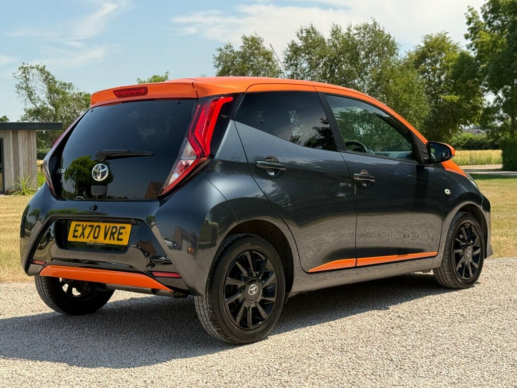 Toyota Aygo 1.0 Vvt-i Jbl Edition Euro 6 EX70VRE Grey #2