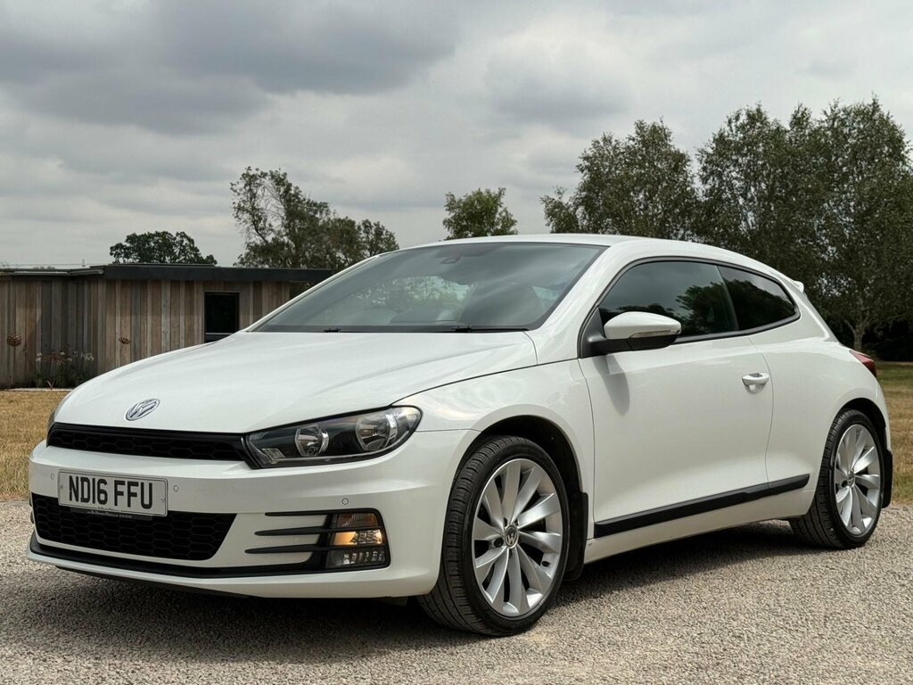 Volkswagen Scirocco 2.0 Tsi Bluemotion Tech Gt Euro 6 Ss White